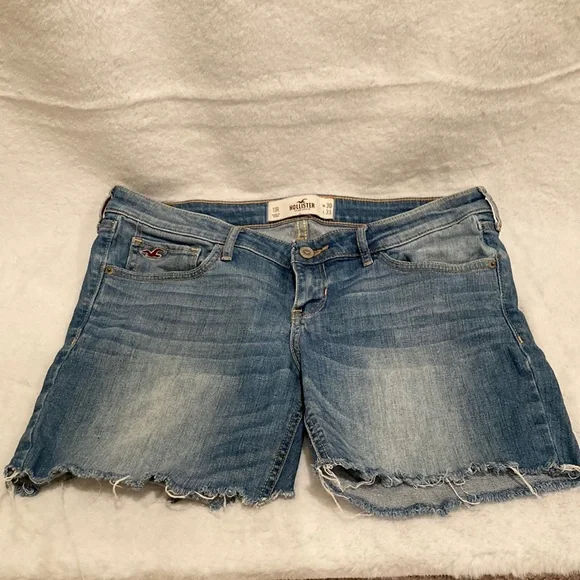 Hollister cut off denim shorts, Sz 11 - Picture 1 of 2
